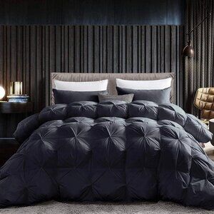 100% Egyptian Cotton Black Exquisite Pinch Pleat Design Down Comforter